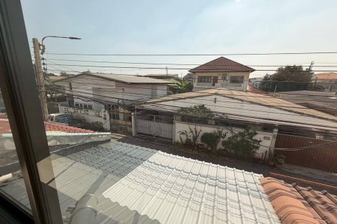 Дом в Лат Пхрау, Бангкок, Таиланд с 4 спальнями  № 154380 - фото 25