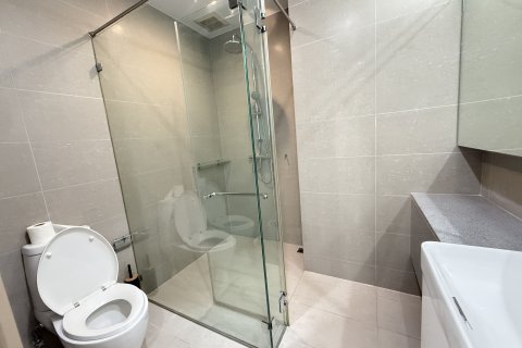 Studio dans le Condo à Pathum Wan, Bangkok, Thaïlande  № 154376 - photo 4