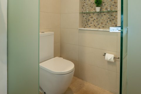 Condo in Phuket, Thailand, 2 bedrooms  № 154374 - photo 10