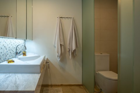 Condo in Phuket, Thailand, 2 bedrooms  № 154374 - photo 9