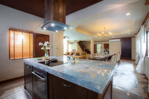 Villa à Pattaya, Thaïlande 5 chambres № 159889 - photo 12