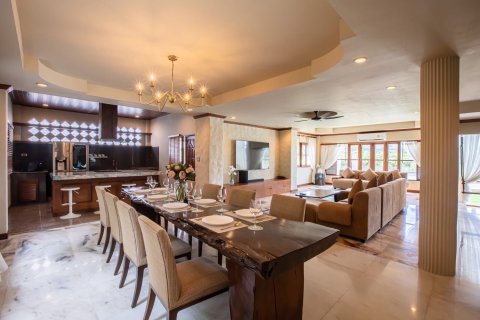 Villa à Pattaya, Thaïlande 5 chambres № 159889 - photo 10