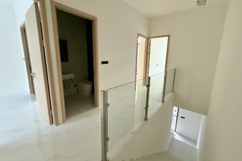 Villa in Pattaya, Thailand 4 bedrooms № 159891 - photo 11
