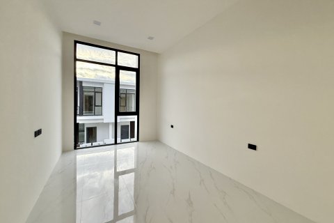 Villa in Pattaya, Thailand 4 bedrooms № 159891 - photo 16