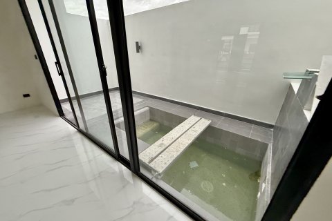 Villa in Pattaya, Thailand 4 bedrooms № 159891 - photo 9