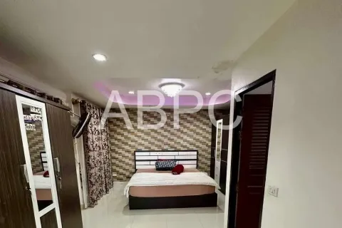 Casa de 3 dormitorios en Pattaya, Tailandia № 211833 - foto 9