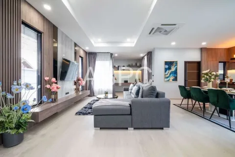 Casa de 3 dormitorios en Pattaya, Tailandia № 211829 - foto 7