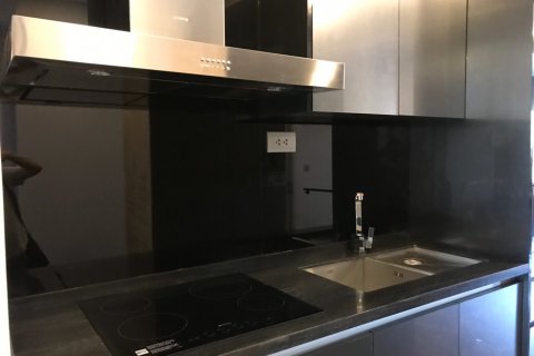 Кондоминиум с 2 спальнями в Бангкоке, Таиланд № 143882 - фото 8