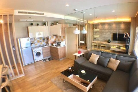 Condo in Bangkok, Thailand, 1 bedroom  № 143878 - photo 1