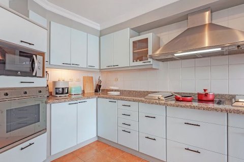 Villa in Pattaya, Thailand 6 bedrooms № 136322 - photo 13