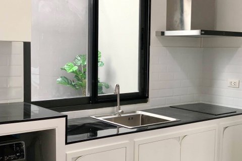 Таунхаус в Банг Каео, Таиланд с 3 спальнями  № 136320 - фото 3