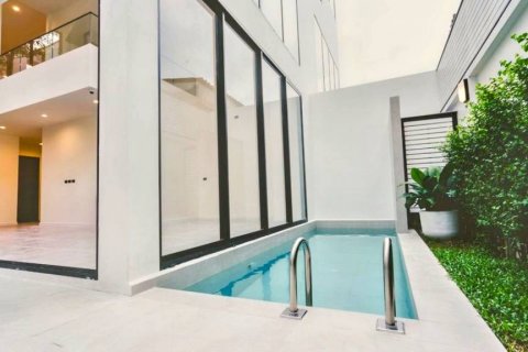Дом в Бангкоке, Таиланд с 3 спальнями  № 115111 - фото 5