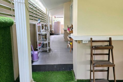 House in San Sai, Thailand 3 bedrooms № 160505 - photo 23