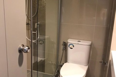 Студия в кондо в Пхракханонге, Бангкок, Таиланд № 151971 - фото 6