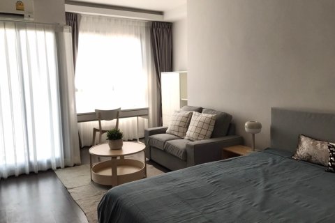 Студия в кондо в Пхракханонге, Бангкок, Таиланд № 151971 - фото 5