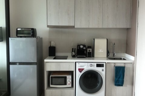 Studio in the Condo in Khlong Toei, Bangkok, Thailand  № 151970 - photo 4