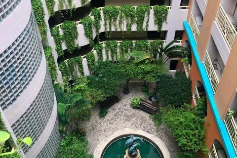 Condo in Khlong Toei, Bangkok, Thailand, 2 bedrooms  № 138624 - photo 5