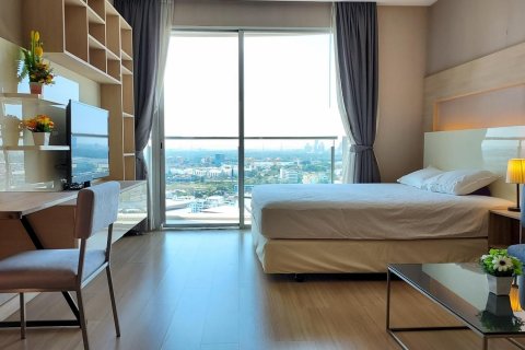 Studio dans le Condo à Watthana, Bangkok, Thaïlande  № 138623 - photo 5