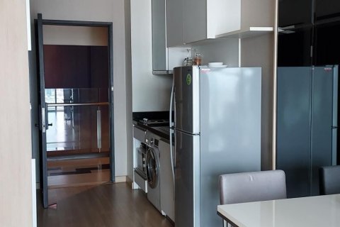 Studio dans le Condo à Watthana, Bangkok, Thaïlande  № 138623 - photo 7