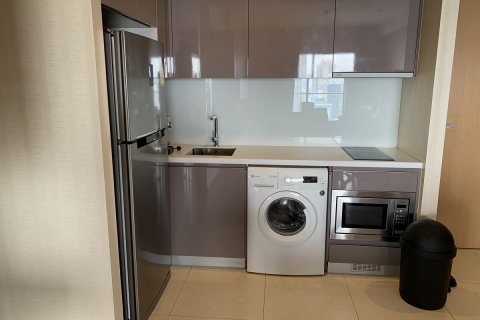 Condo à Watthana, Bangkok, Thaïlande, 2 chambres № 200651 - photo 2