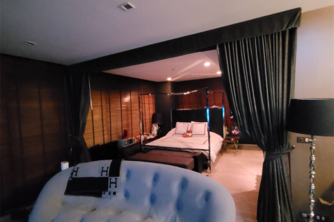 Condo à Bangkok, Thaïlande, 3 chambres  № 188034