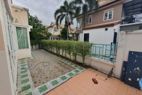 Townhouse in Bang Kruai, Thailand 2 bedrooms № 141676 - photo 4