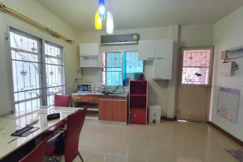 Townhouse in Bang Kruai, Thailand 2 bedrooms № 141676 - photo 19