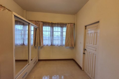 Townhouse in Bang Kruai, Thailand 2 bedrooms № 141676 - photo 3