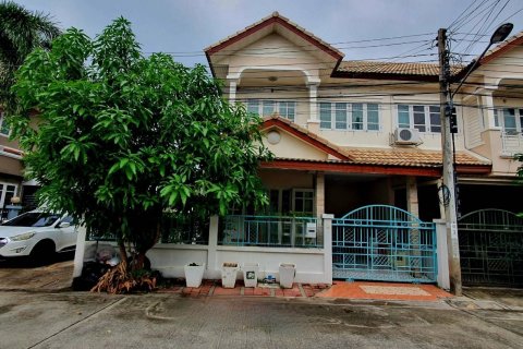 Townhouse in Bang Kruai, Thailand 2 bedrooms № 141676 - photo 1