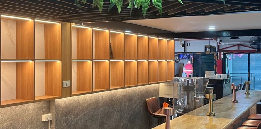 Шопхаус в Хуа Хине, Таиланд  № 141679