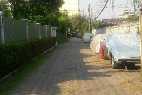 Land in Dusit, Bangkok, Thailand 652 sq.m. № 171670 - photo 9