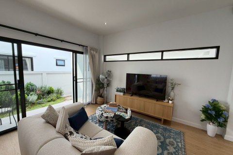 House in Mae Rim, Thailand 4 bedrooms № 171673 - photo 3