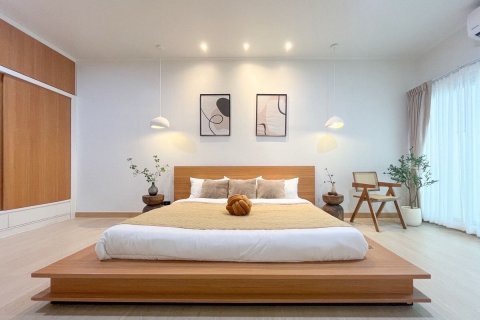 Penthouse in Bang Phlat, Bangkok, Thailand 2 bedrooms № 171672 - photo 1