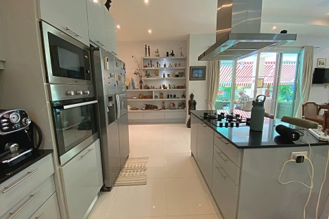 Villa in Hua Hin, Thailand 3 bedrooms № 168702 - photo 30