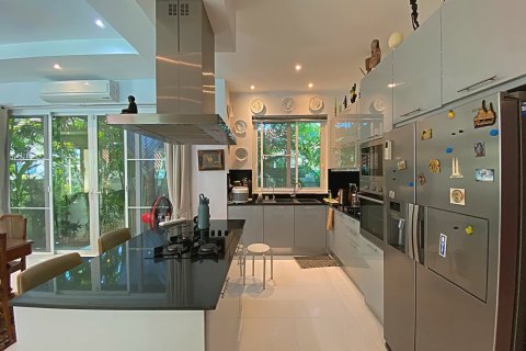 Villa in Hua Hin, Thailand 3 bedrooms № 168702 - photo 28