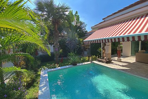 Villa in Hua Hin, Thailand 3 bedrooms № 168702 - photo 15