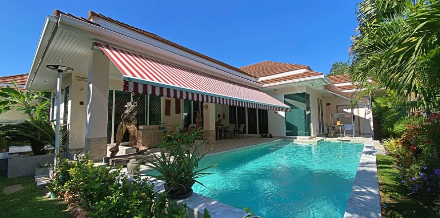 Villa in Hua Hin, Thailand 3 bedrooms № 168702