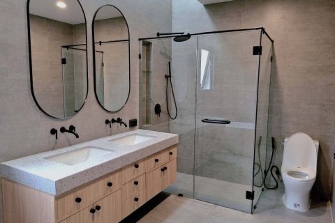 Дом в Ваттхане, Бангкок, Таиланд с 3 спальнями № 157069 - фото 4