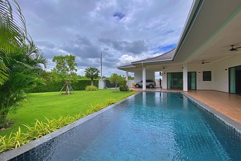 Villa in Hua Hin, Thailand 4 bedrooms № 168815 - photo 7