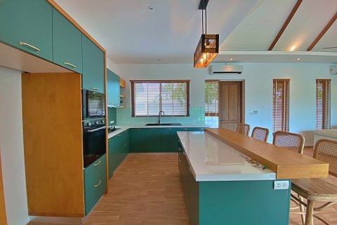 Villa in Hua Hin, Thailand 4 bedrooms № 168815 - photo 11