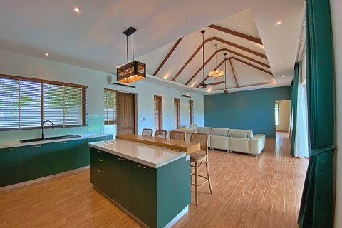 Villa in Hua Hin, Thailand 4 bedrooms № 168815 - photo 17