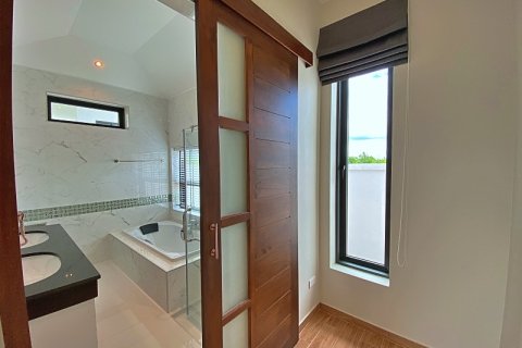Villa in Hua Hin, Thailand 4 bedrooms № 168815 - photo 29