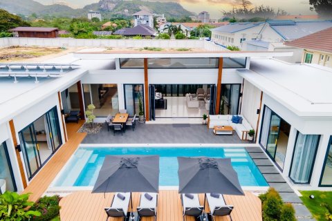 Villa in Hua Hin, Thailand 3 bedrooms № 168812 - photo 2