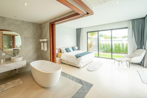 Villa in Hua Hin, Thailand 3 bedrooms № 168812 - photo 16