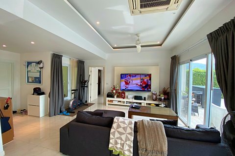 Villa in Hua Hin, Thailand 3 bedrooms № 168816 - photo 16