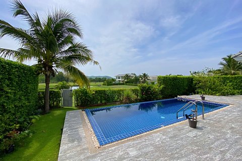 Villa in Hua Hin, Thailand 3 bedrooms № 168816 - photo 6
