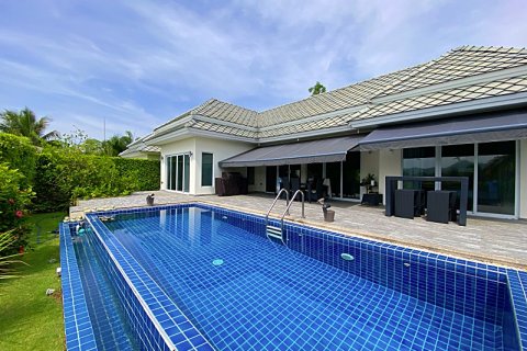 Villa in Hua Hin, Thailand 3 bedrooms № 168816 - photo 4