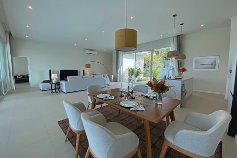 Villa in Hua Hin, Thailand 4 bedrooms № 168811 - photo 9