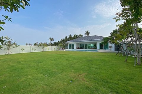Villa in Hua Hin, Thailand 4 bedrooms № 168811 - photo 3