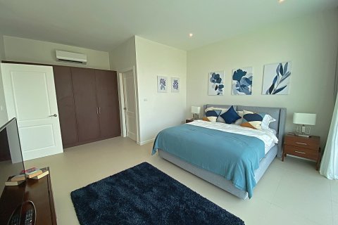 Villa in Hua Hin, Thailand 4 bedrooms № 168811 - photo 15